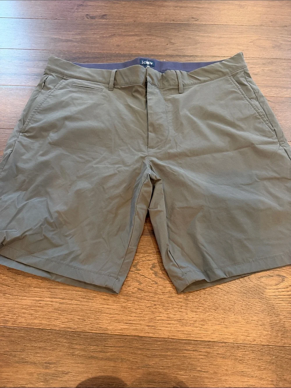 J. Crew 9” Tech Short in Gray Size 36 - C10-046